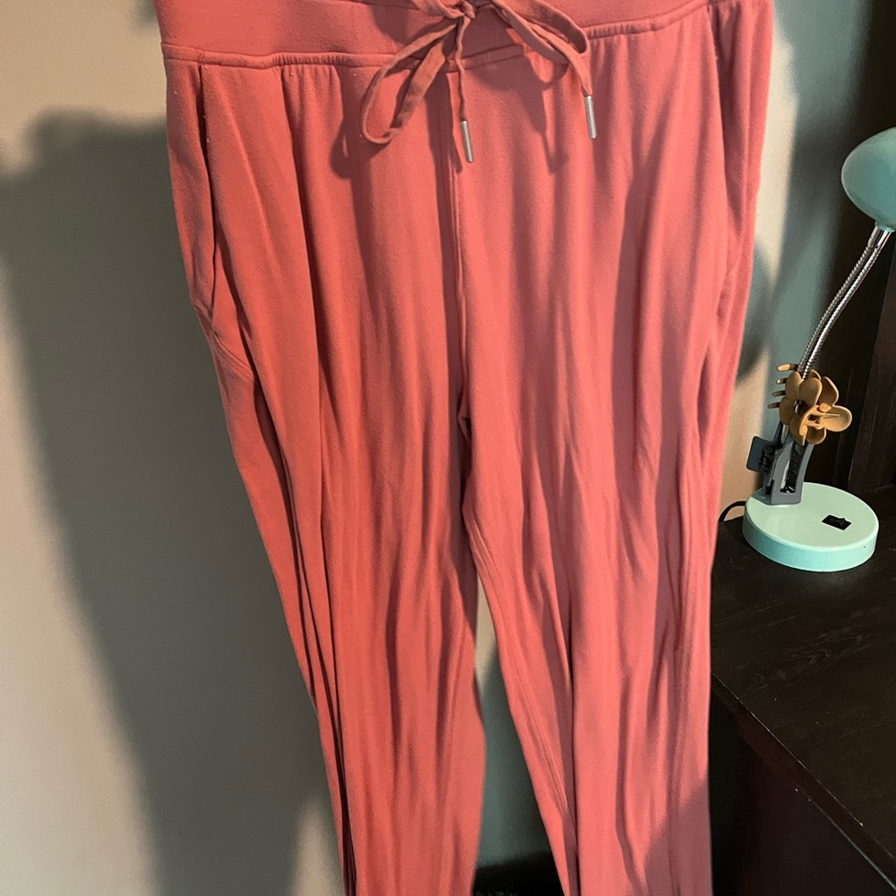 lululemon joggers
